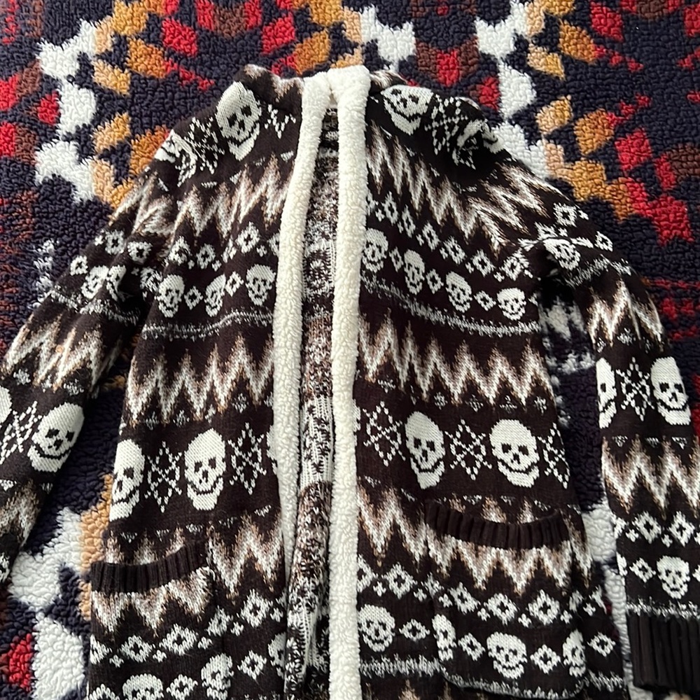 hot topic sugar skull cardigan with a hoodie